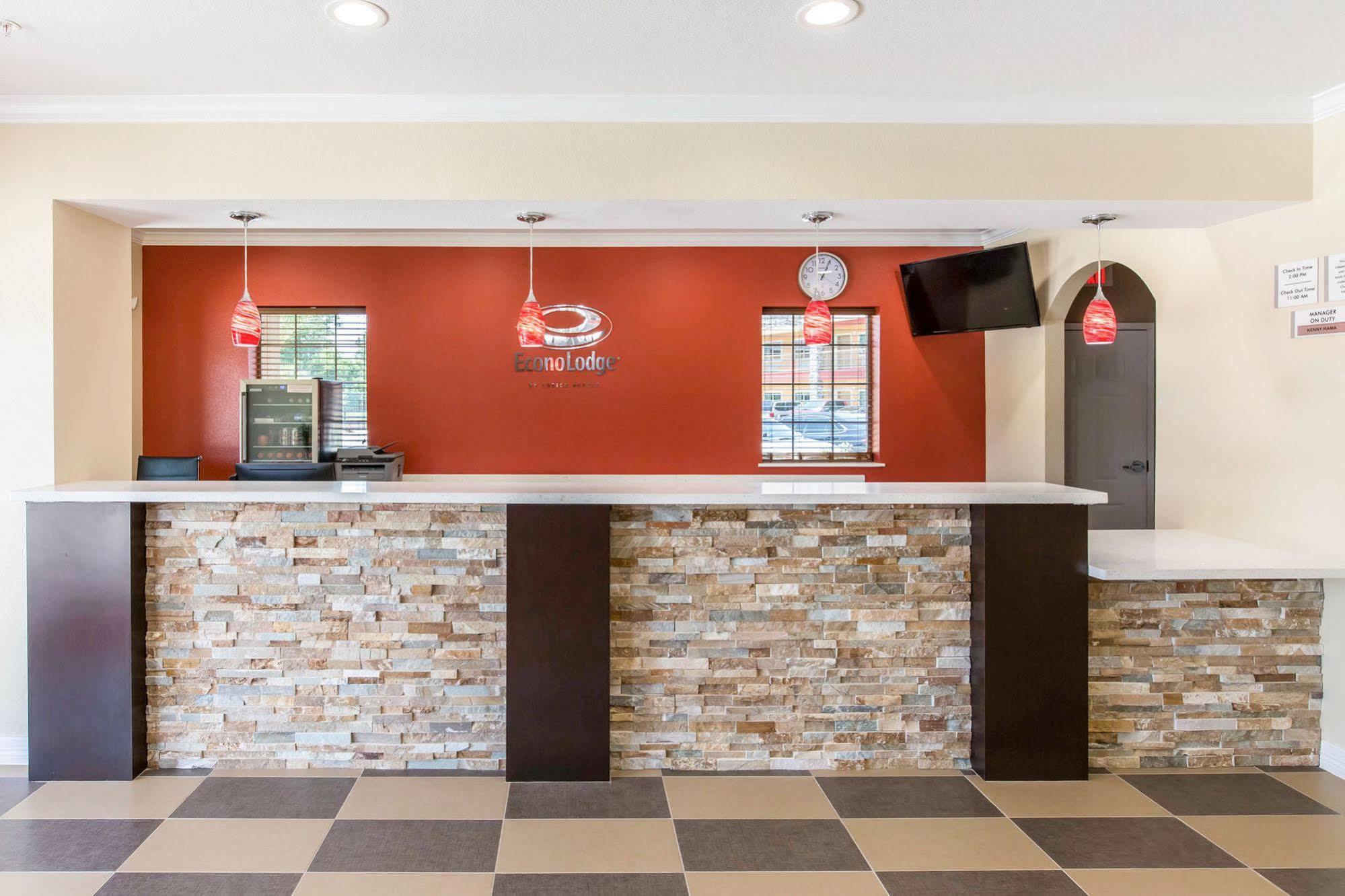 Scottish Inns & Suites Spring - Houston North Екстер'єр фото