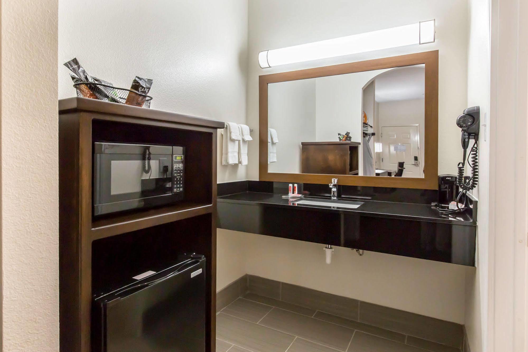 Scottish Inns & Suites Spring - Houston North Екстер'єр фото
