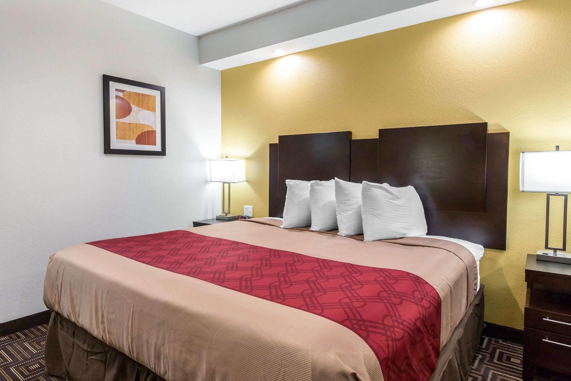 Scottish Inns & Suites Spring - Houston North Екстер'єр фото