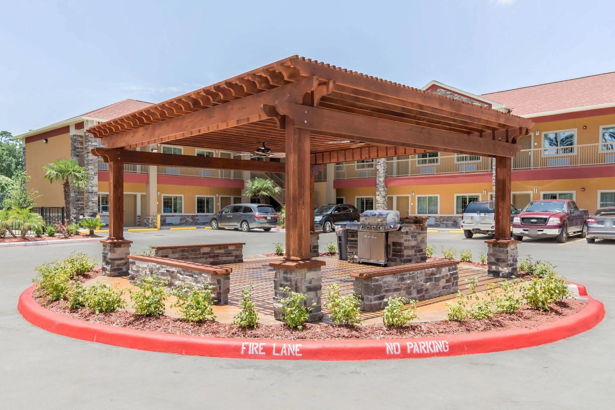 Scottish Inns & Suites Spring - Houston North Екстер'єр фото
