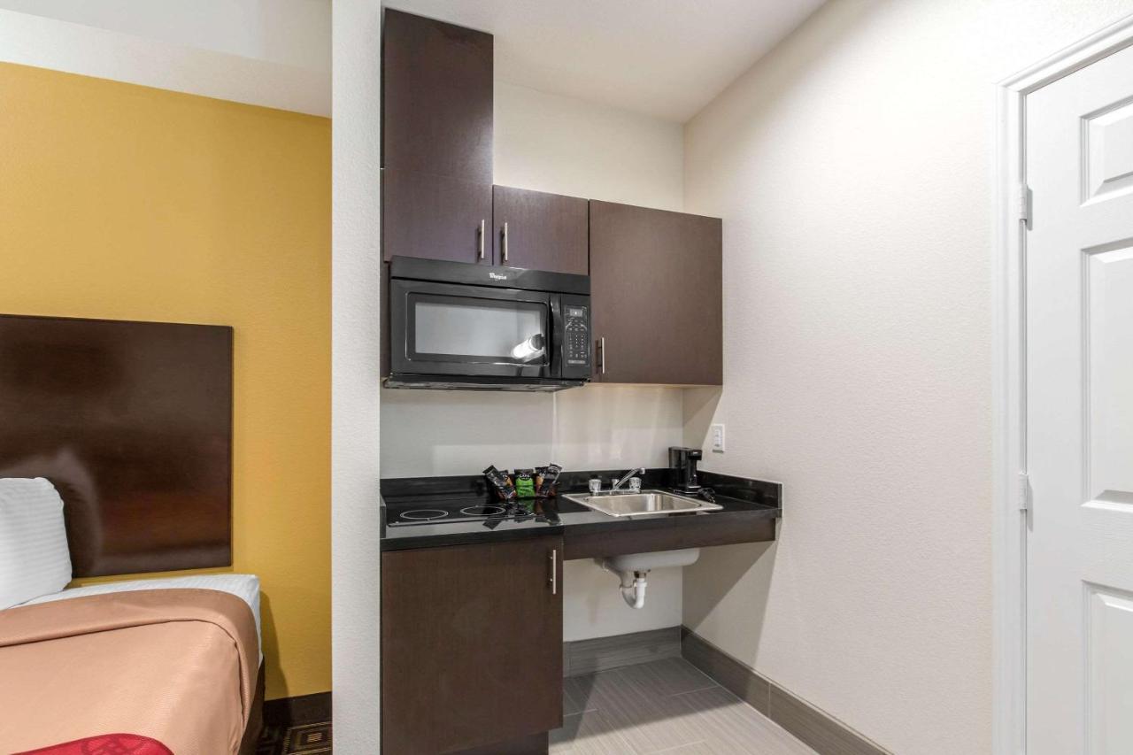 Scottish Inns & Suites Spring - Houston North Екстер'єр фото